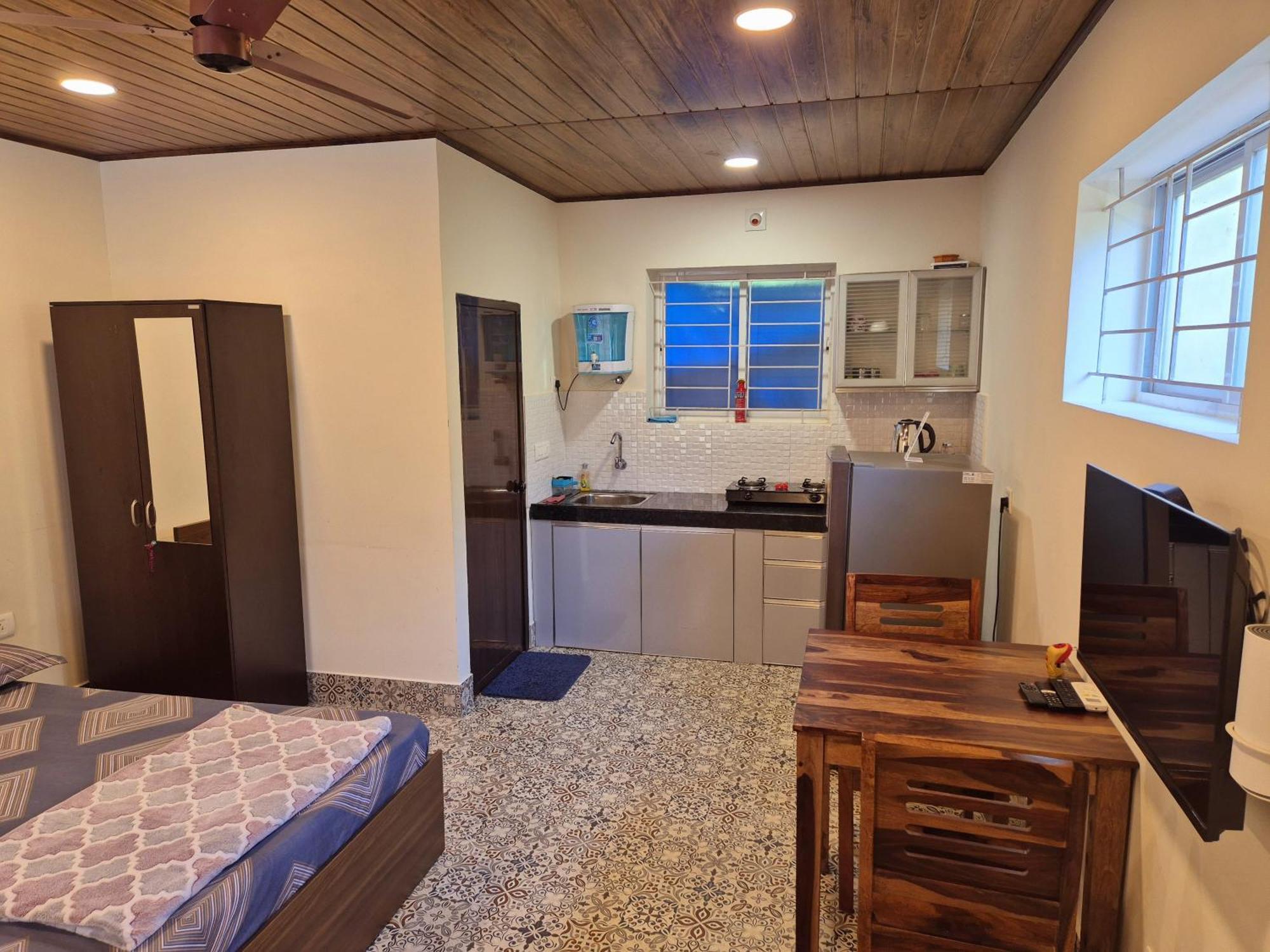 Sunny Smiles Homestay Мангалор Экстерьер фото