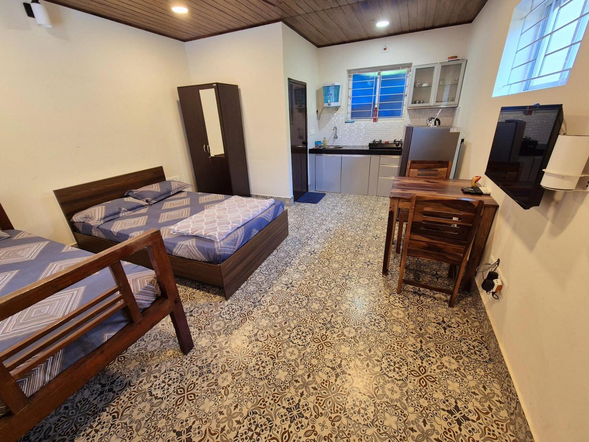 Sunny Smiles Homestay Мангалор Экстерьер фото